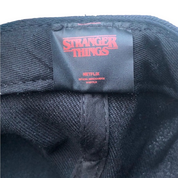 Stranger Things Logo Baseball Cap Hat Upside Down Bill Art Netflix SnapBack - Picture 4 of 4